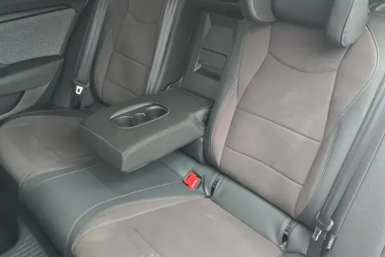 Skoda Superb din 2025 cu 8.400 km - oferta SKO148961 - foto 7