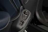 Aston Martin V12 Vantage din 2024 cu 3.289 km - oferta AST148964 - foto 29