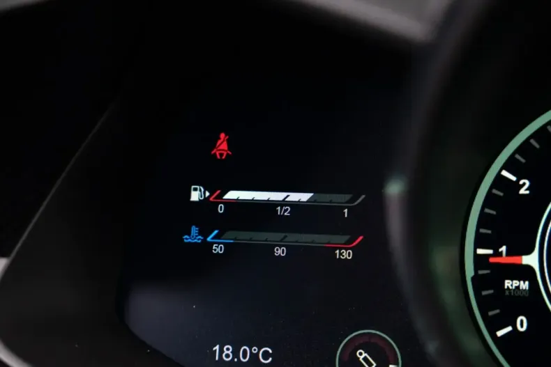 Aston Martin V12 Vantage din 2024 cu 3.289 km - oferta AST148964 - foto 37