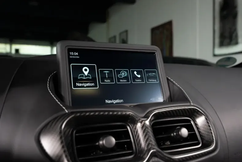 Aston Martin V12 Vantage din 2024 cu 3.289 km - oferta AST148964 - foto 40