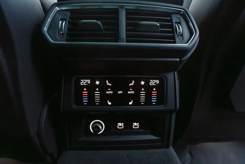 Lamborghini Urus din 2023 cu 62.500 km - oferta LAM148965 - foto 14