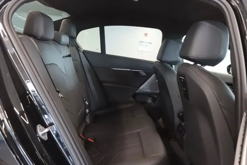 BMW 520 din 2024 cu 26.481 km - oferta BMW148971 - foto 8