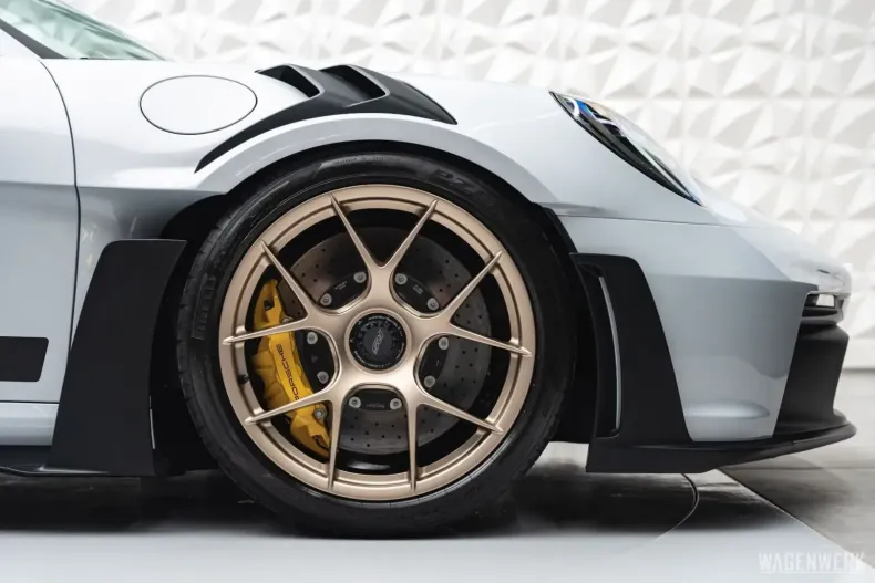 Porsche 992 din 2023 cu 1.890 km - oferta POR148991 - foto 9