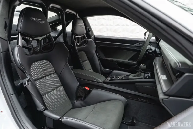 Porsche 992 din 2023 cu 1.890 km - oferta POR148991 - foto 14