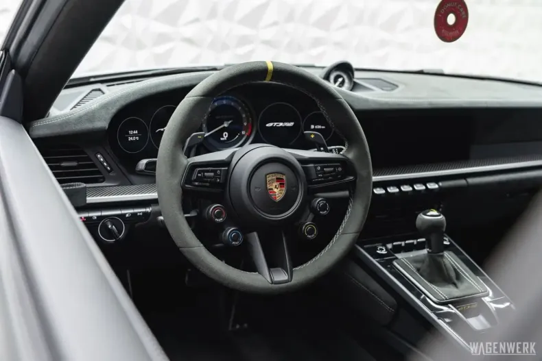 Porsche 992 din 2023 cu 1.890 km - oferta POR148991 - foto 18