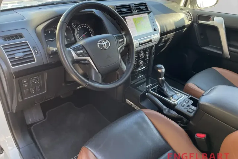 Toyota Land Cruiser din 2023 cu 38.717 km - oferta TOY149002 - foto 6