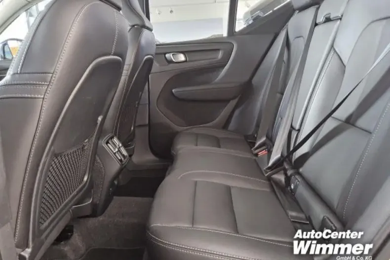 Volvo XC40 din 2024 cu 26.500 km - oferta VOL149004 - foto 12