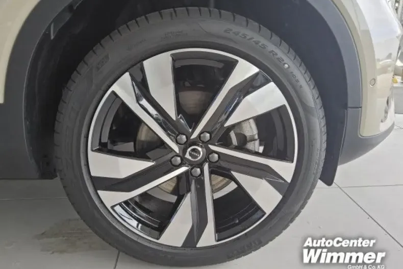 Volvo XC40 din 2024 cu 26.500 km - oferta VOL149004 - foto 20