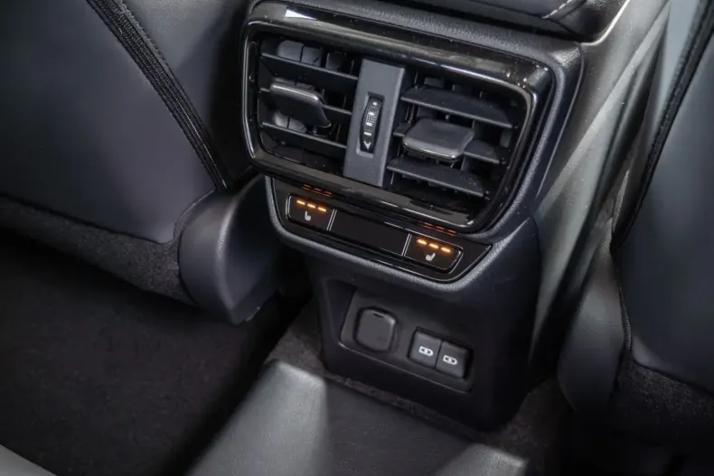 Lexus NX 450h din 2022 cu 45.397 km - oferta LEX149008 - foto 16