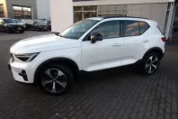 Volvo XC40 din 2024 cu 35.900 km - oferta VOL149018 - foto 2