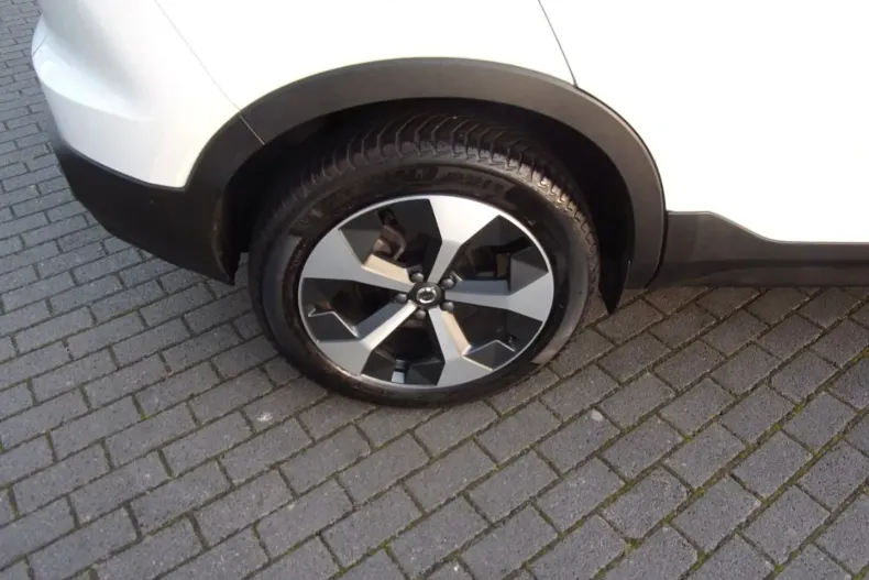 Volvo XC40 din 2024 cu 35.900 km - oferta VOL149018 - foto 11