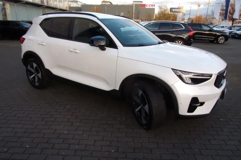 Volvo XC40 din 2024 cu 35.900 km - oferta VOL149018 - foto 16