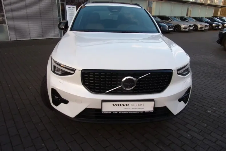 Volvo XC40 din 2024 cu 35.900 km - oferta VOL149018 - foto 17