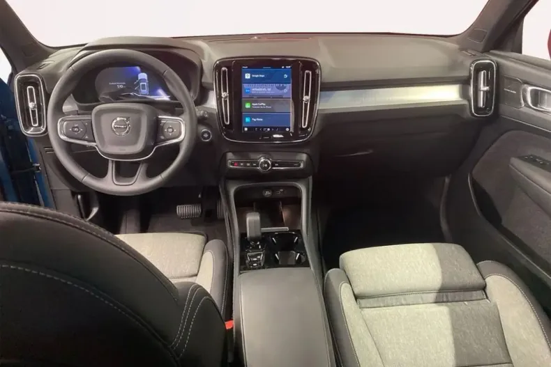 Volvo XC40 din 2024 cu 21.719 km - oferta VOL149021 - foto 8