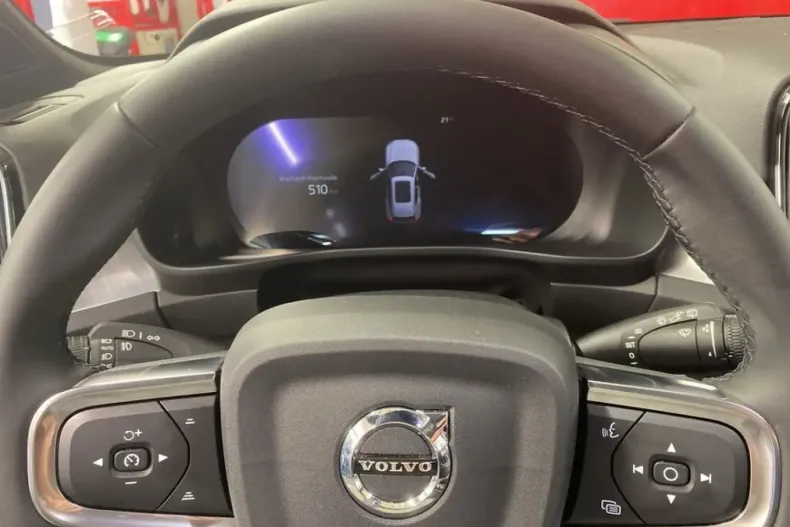 Volvo XC40 din 2024 cu 21.719 km - oferta VOL149021 - foto 10