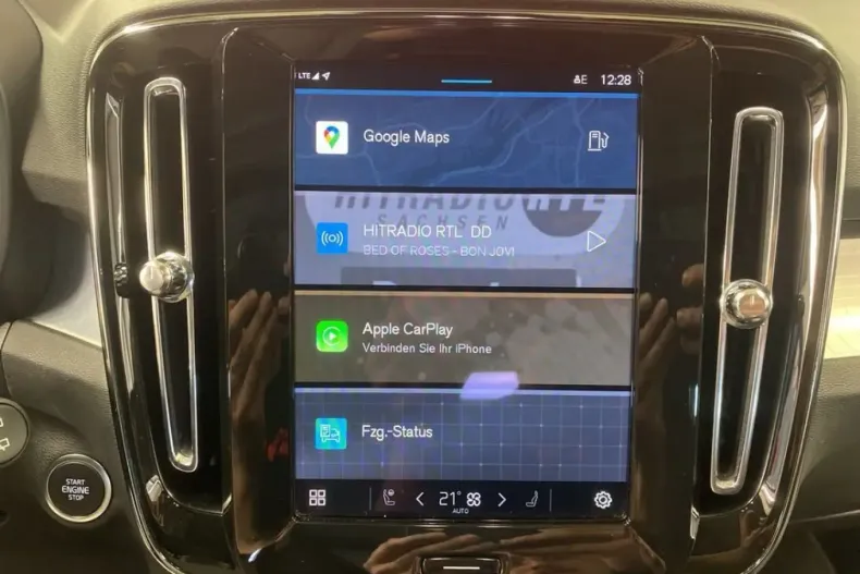 Volvo XC40 din 2024 cu 21.719 km - oferta VOL149021 - foto 11