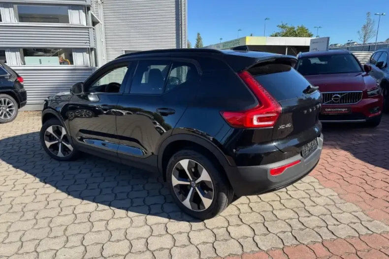 Volvo XC40 din 2022 cu 47.343 km - oferta VOL149023 - foto 4
