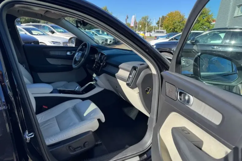 Volvo XC40 din 2022 cu 47.343 km - oferta VOL149023 - foto 18