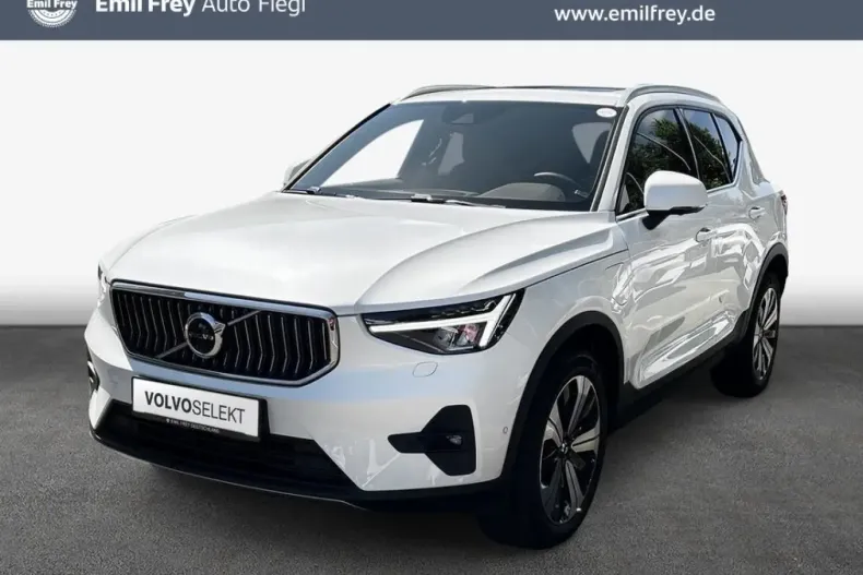Volvo XC40 din 2022 cu 45.348 km - oferta VOL149024 - foto 1