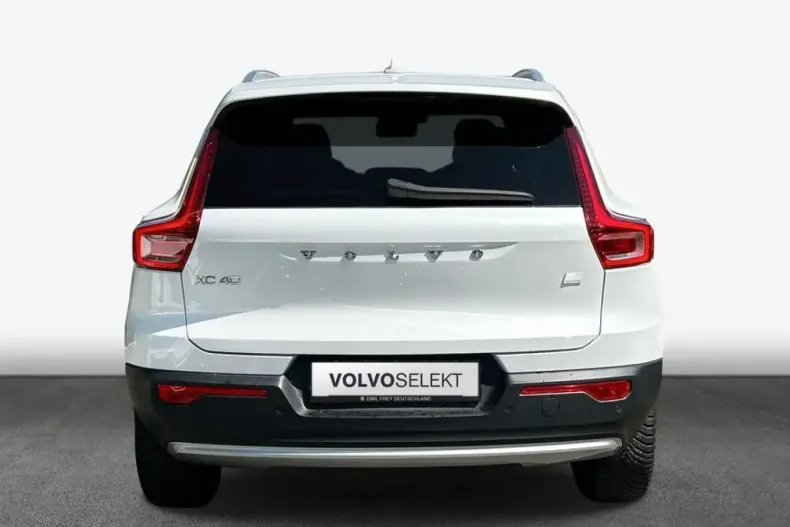 Volvo XC40 din 2022 cu 45.348 km - oferta VOL149024 - foto 4