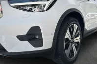 Volvo XC40 din 2022 cu 45.348 km - oferta VOL149024 - foto 5