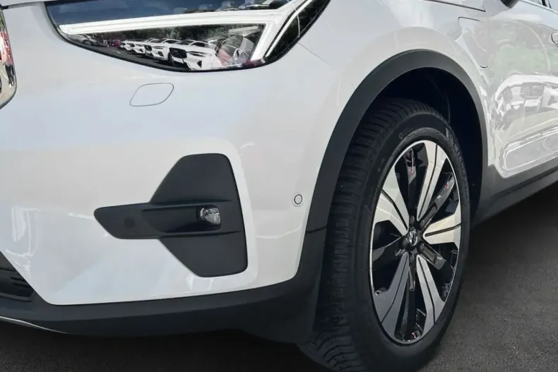 Volvo XC40 din 2022 cu 45.348 km - oferta VOL149024 - foto 5