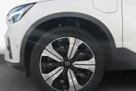 Volvo XC40 din 2022 cu 45.348 km - oferta VOL149024 - foto 6