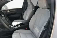 Volvo XC40 din 2022 cu 45.348 km - oferta VOL149024 - foto 10