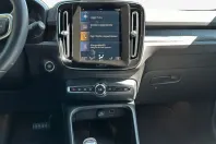 Volvo XC40 din 2022 cu 45.348 km - oferta VOL149024 - foto 14