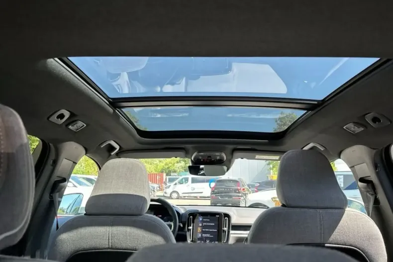 Volvo XC40 din 2022 cu 45.348 km - oferta VOL149024 - foto 20