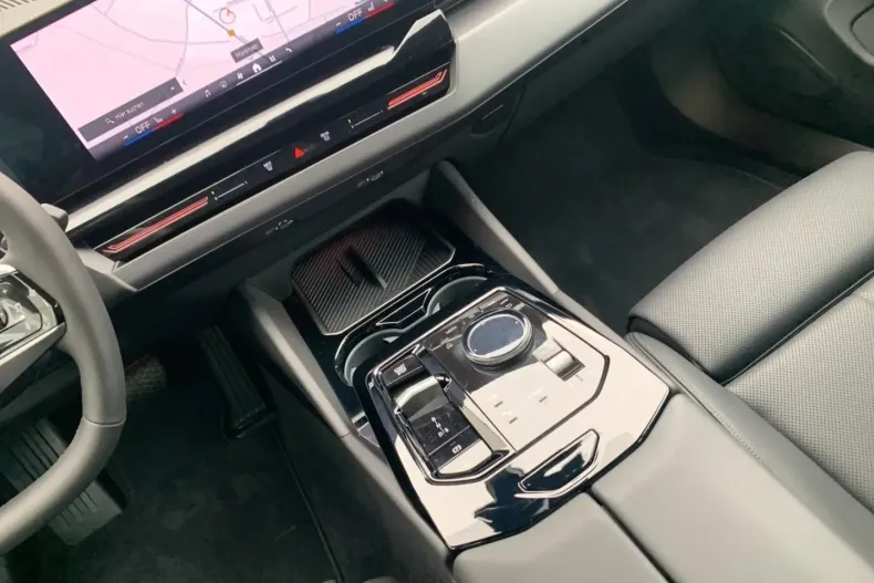 BMW 520 din 2024 cu 12.212 km - oferta BMW149038 - foto 9