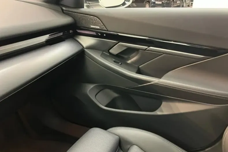 BMW 520 din 2024 cu 39.200 km - oferta BMW149043 - foto 14