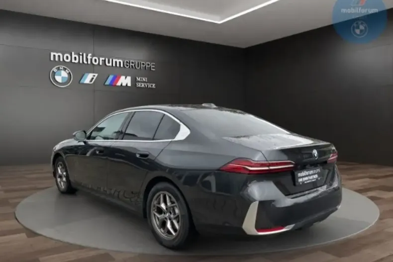 BMW 520 din 2024 cu 48.403 km - oferta BMW149044 - foto 11