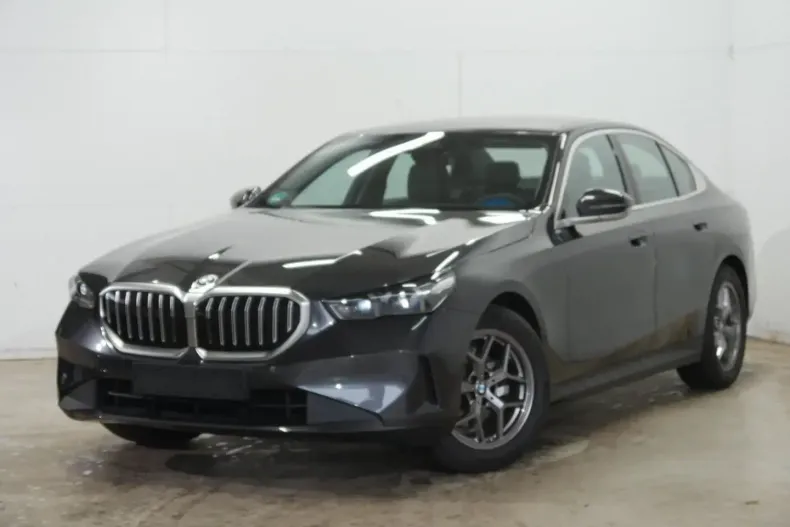 BMW 520 din 2024 cu 10.400 km - oferta BMW149045 - foto 1