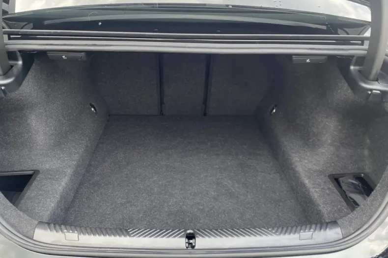 BMW 520 din 2024 cu 23.900 km - oferta BMW149055 - foto 12