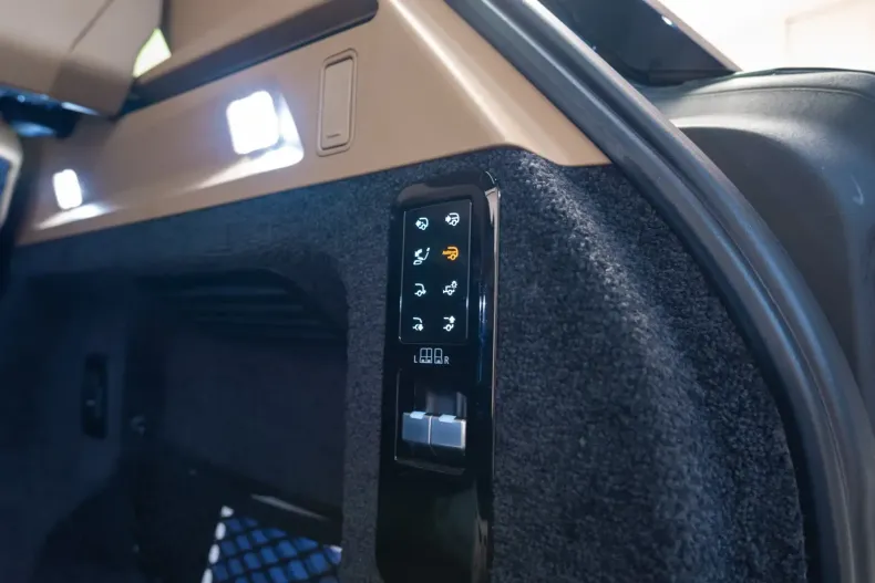 Land Rover Range Rover din 2023 cu 26.000 km - oferta LAN149084 - foto 32