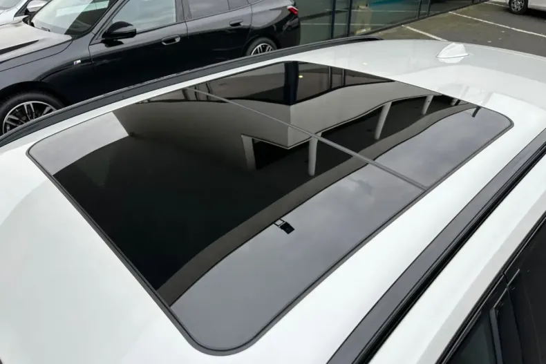 BMW 330 din 2023 cu 43.675 km - oferta BMW149086 - foto 10