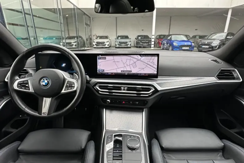 BMW 330 din 2023 cu 43.675 km - oferta BMW149086 - foto 13