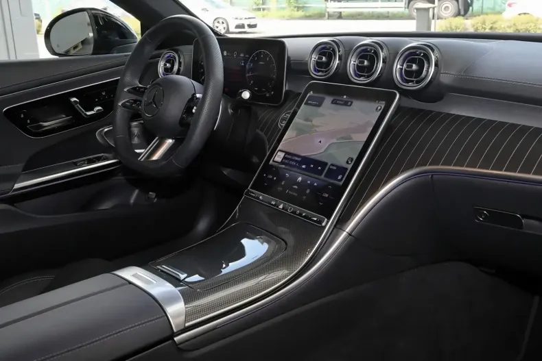 Mercedes-Benz CLE 200 din 2024 cu 10.780 km - oferta MER149097 - foto 5