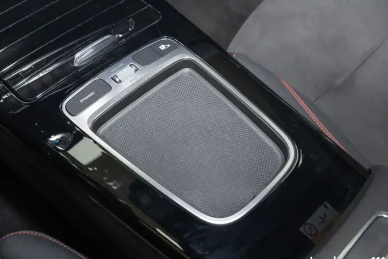 Mercedes-Benz CLA 200 din 2024 cu 19.284 km - oferta MER149098 - foto 22