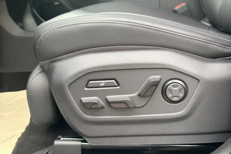 Hyundai SANTA FE din 2025 cu 5 km - oferta HYU149100 - foto 12