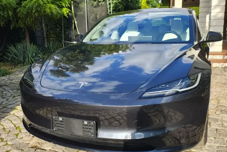 Tesla Model 3 din 2024 cu 11.000 km - oferta TES149102 - foto 2