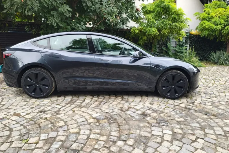 Tesla Model 3 din 2024 cu 11.000 km - oferta TES149102 - foto 8