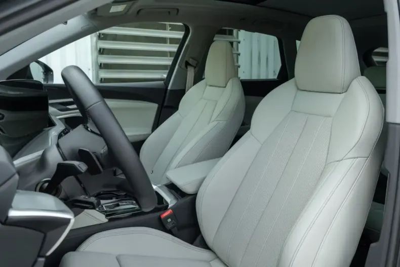 Audi Q5 din 2025 cu 9.900 km - oferta AUD149103 - foto 26