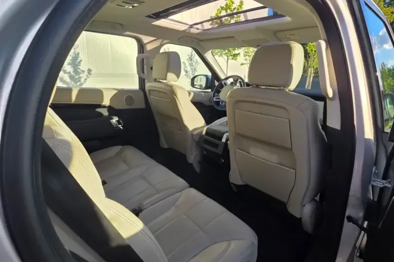 Land Rover Discovery din 2020 cu 105.500 km - oferta LAN149104 - foto 9