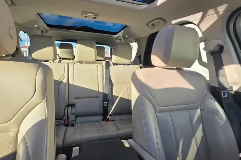 Land Rover Discovery din 2020 cu 105.500 km - oferta LAN149104 - foto 13