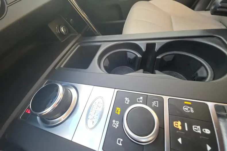 Land Rover Discovery din 2020 cu 105.500 km - oferta LAN149104 - foto 21