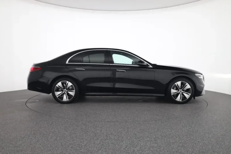 Mercedes-Benz E 300 din 2024 cu 31.000 km - oferta MER149107 - foto 3