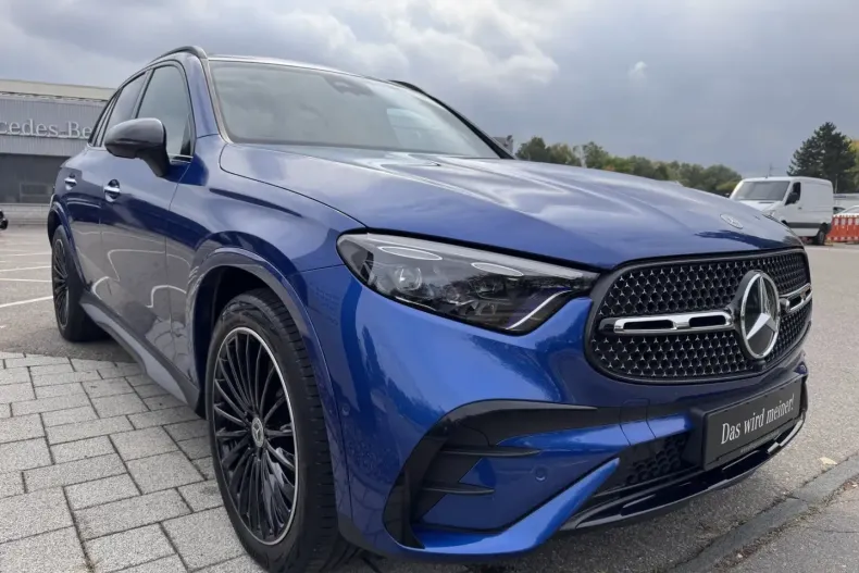 Mercedes-Benz GLC 200 din 2023 cu 16.900 km - oferta MER149112 - foto 1