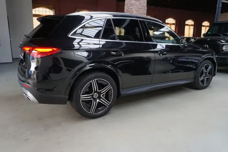 Mercedes-Benz GLC 200 din 2025 cu 9.229 km - oferta MER149113 - foto 4